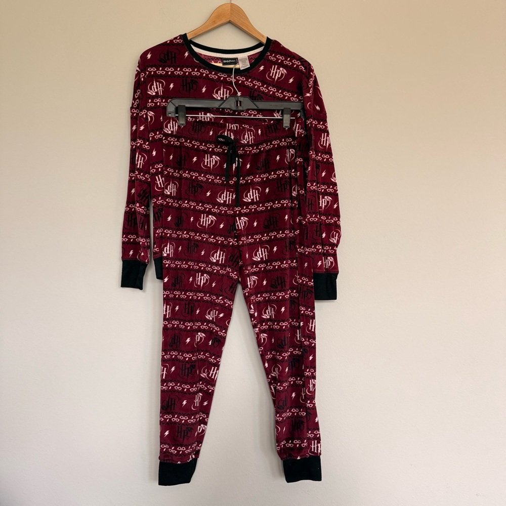 Women’s Velour Harry Potter Pajama Set